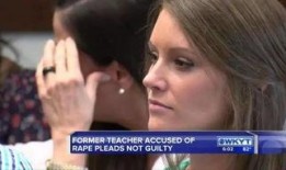 强奸美女老师视频,美女老师遭遇不测，视频曝光引发社会热议